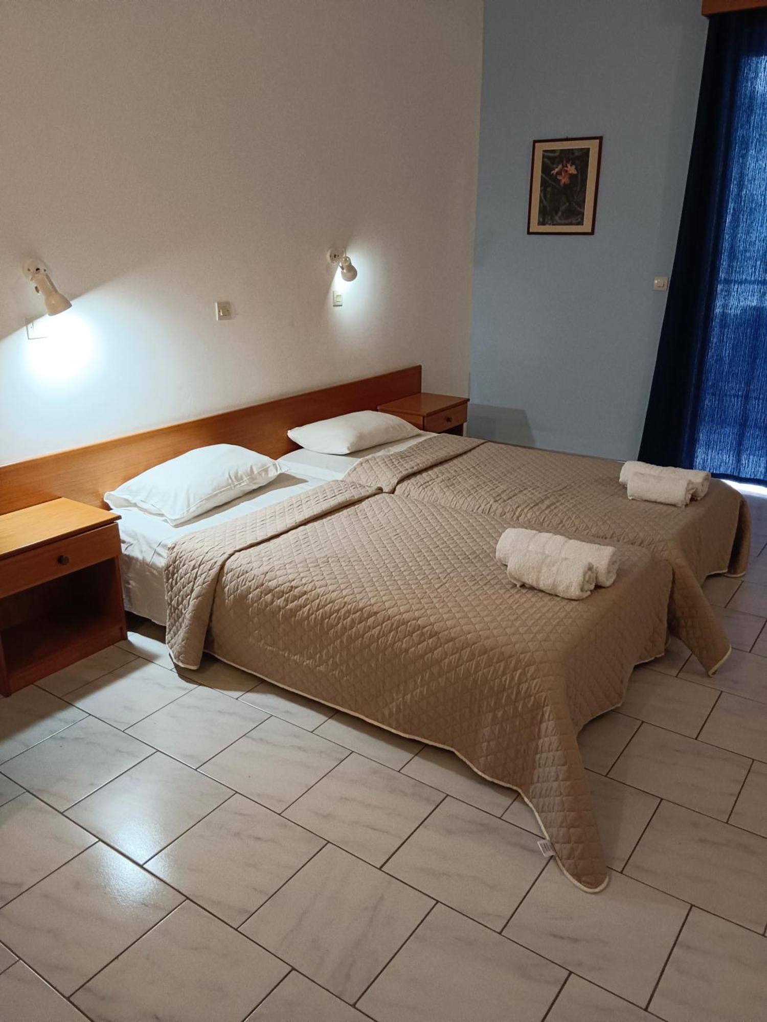Pyrgos Hotel Apartments Kremastí Eksteriør billede