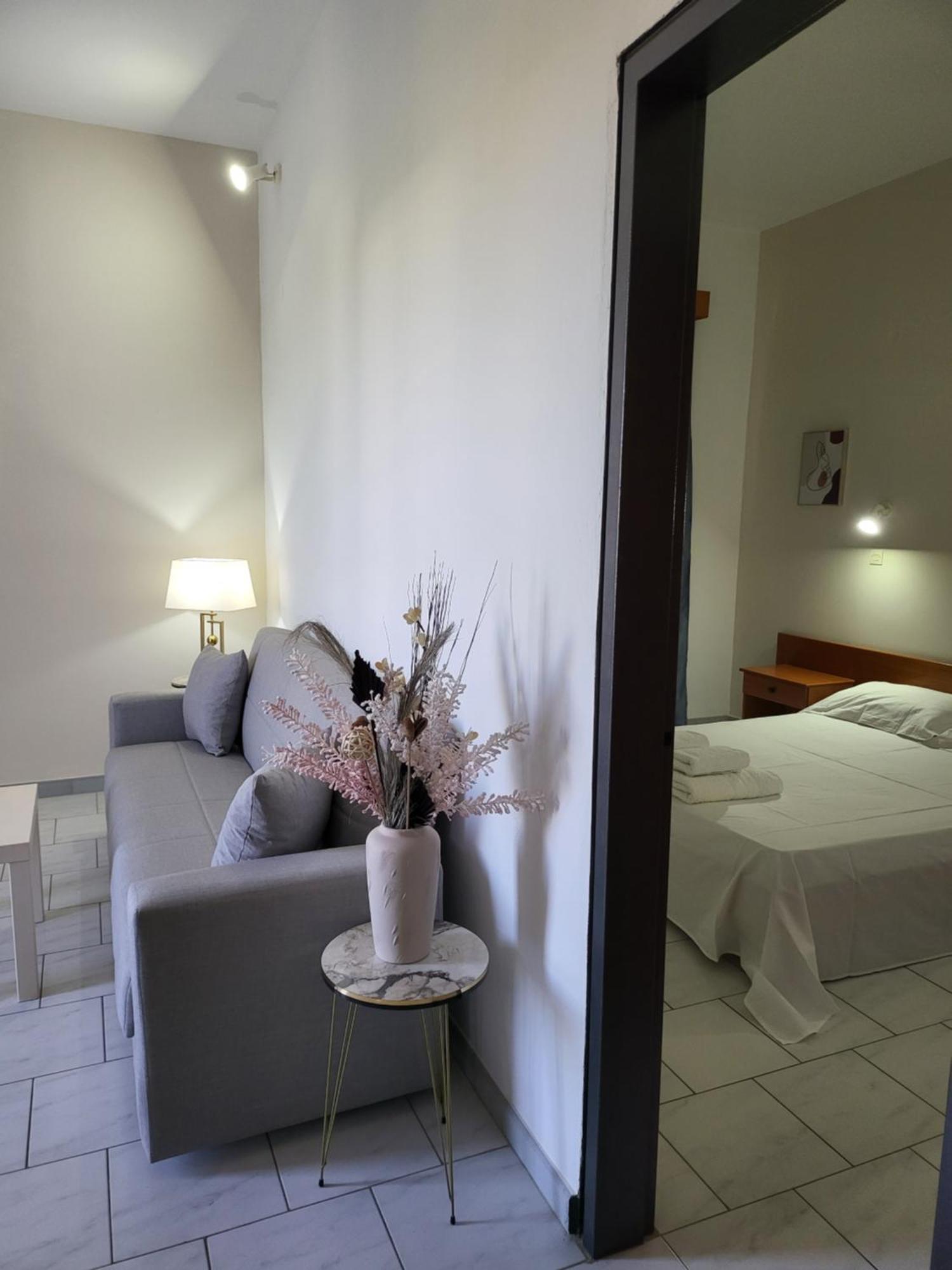 Pyrgos Hotel Apartments Kremastí Eksteriør billede