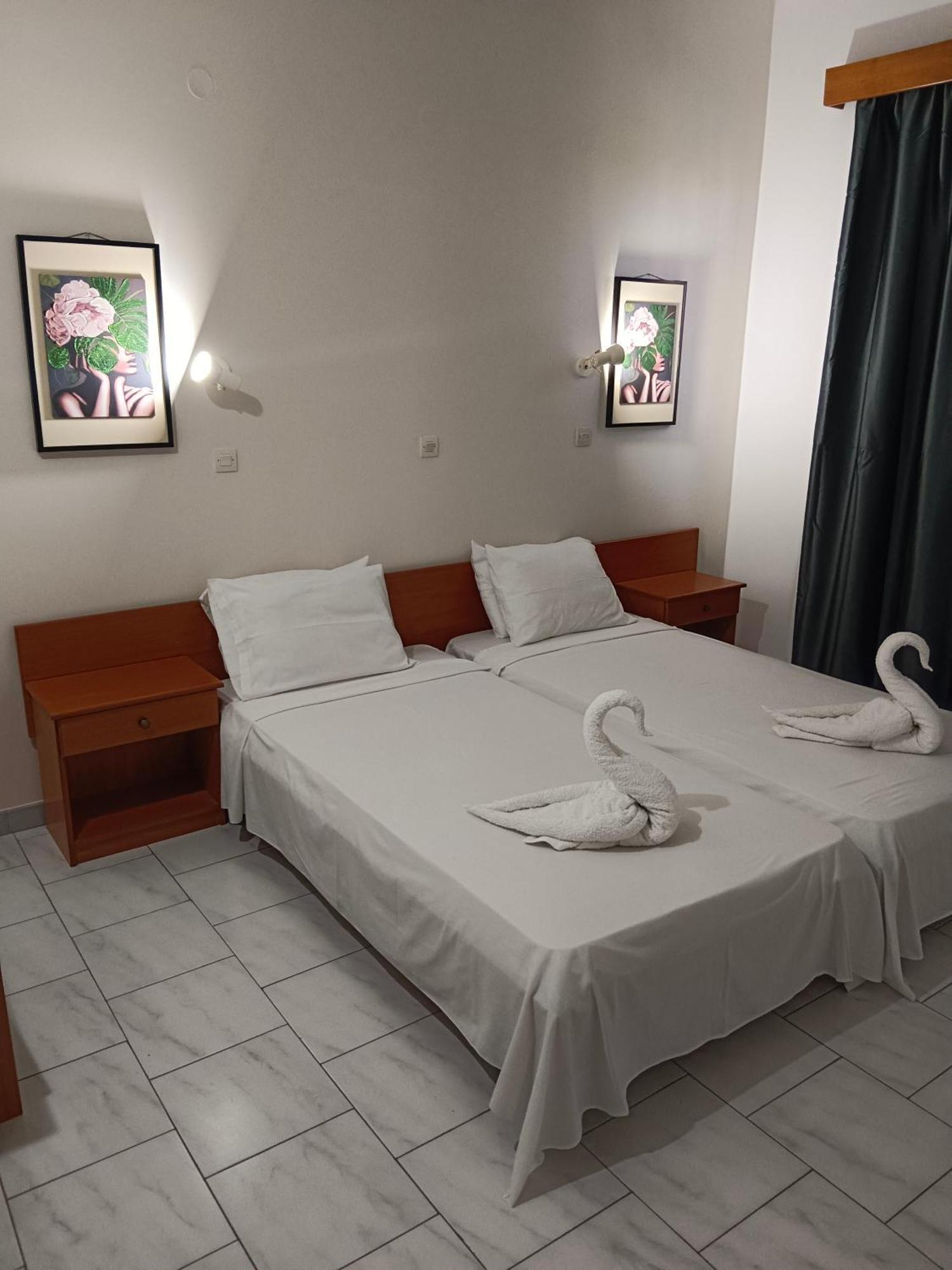 Pyrgos Hotel Apartments Kremastí Eksteriør billede