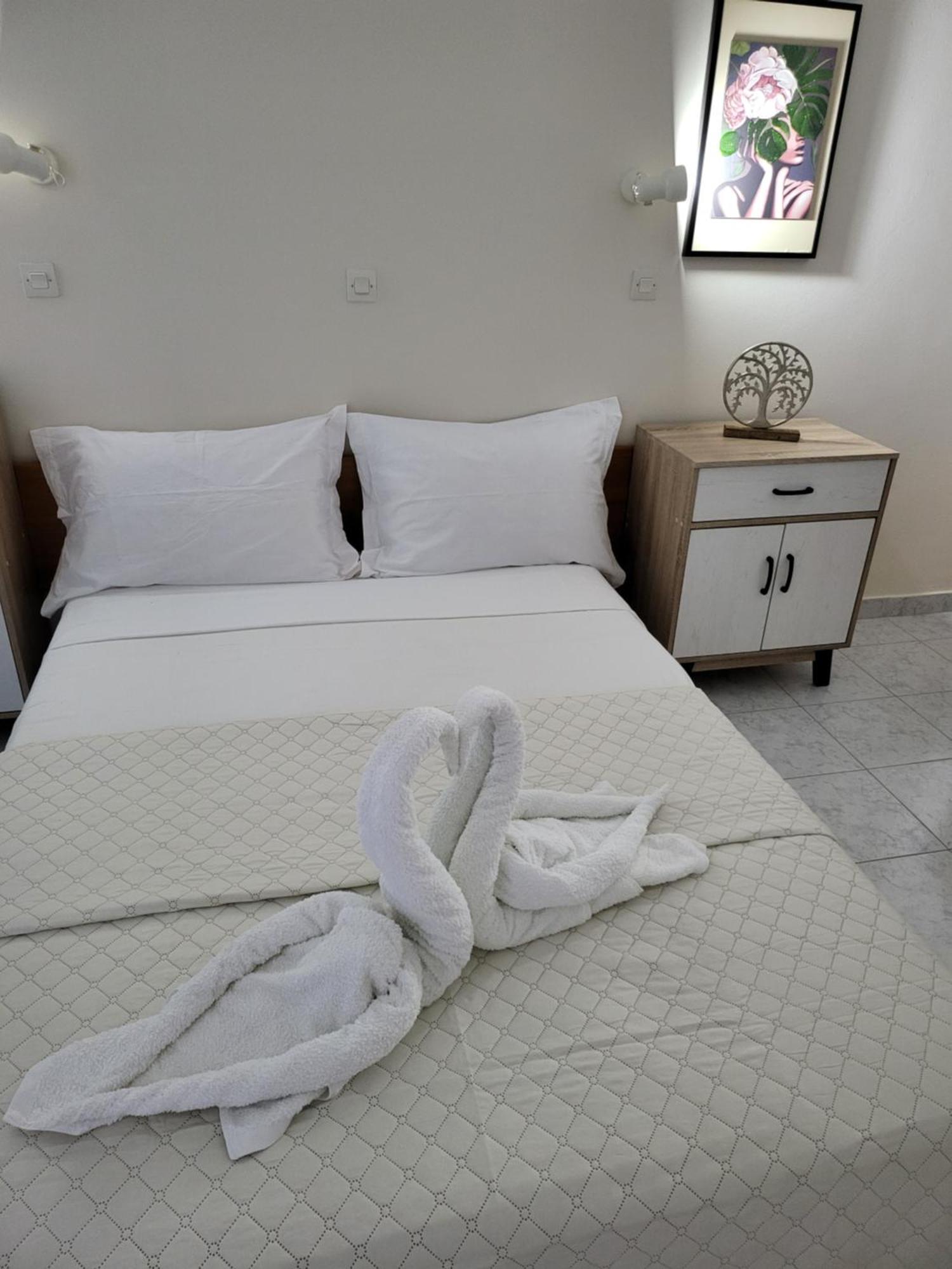 Pyrgos Hotel Apartments Kremastí Eksteriør billede