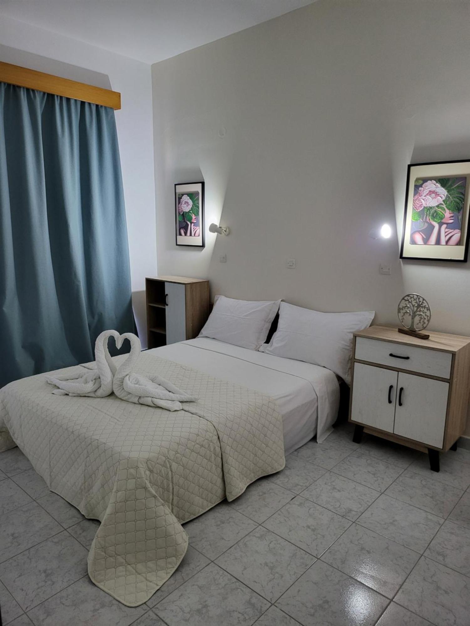 Pyrgos Hotel Apartments Kremastí Eksteriør billede