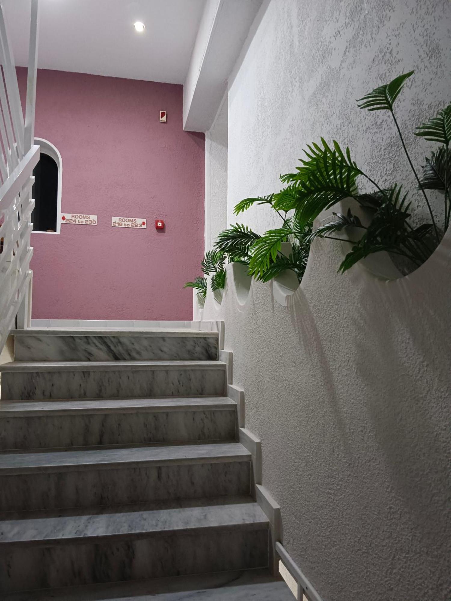 Pyrgos Hotel Apartments Kremastí Eksteriør billede