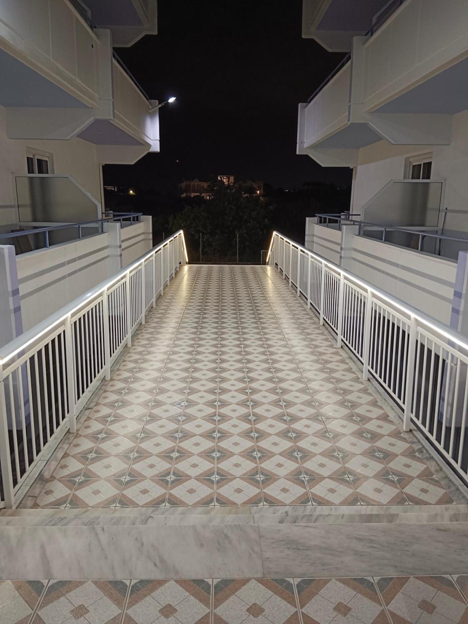 Pyrgos Hotel Apartments Kremastí Eksteriør billede